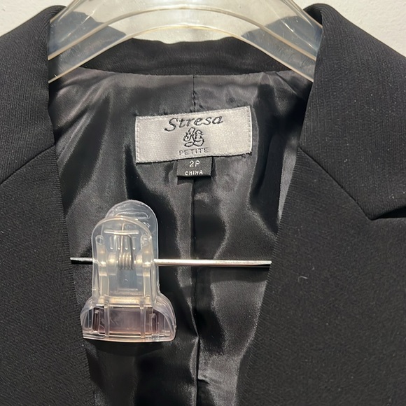 NWT Women’s 2pc Suit Stresa size 2Petite in Black - Picture 3 of 9